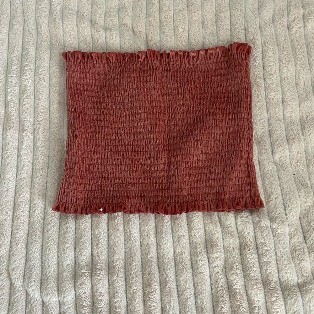 HOLLISTER velvet strapless crop top